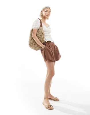 ASOS DESIGN - Schlupf-Shorts in Mokka-Neutral