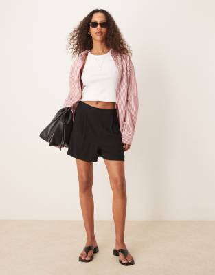 ASOS DESIGN - Schlupf-Shorts in Schwarz