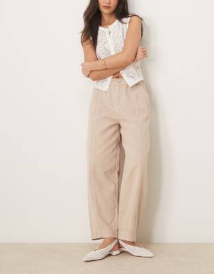 ASOS DESIGN - Schlupfhose aus vorgewaschenem Stoff in verwaschenem Steinbeige mit Ziernaht-Neutral