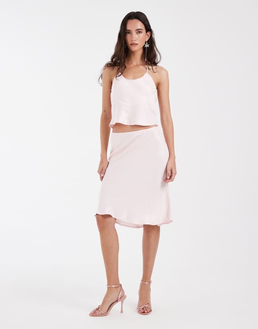 ASOS DESIGN – Neckholder-Camisole aus Satin in Rosa mit U-Ausschnitt, Kombiteil, 2 von 3