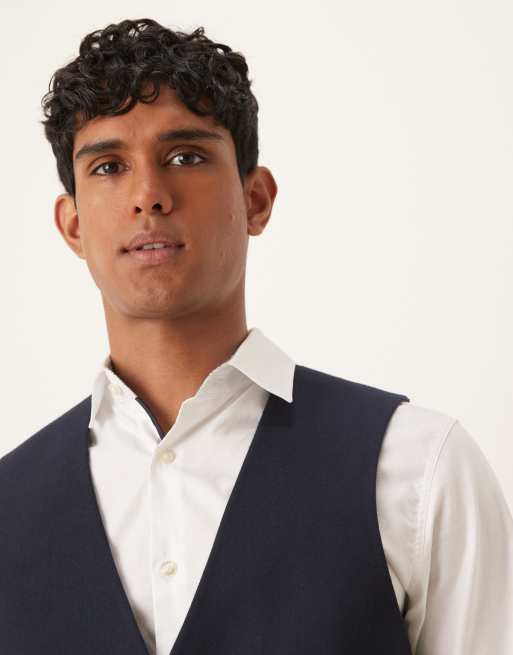 ASOS DESIGN – Schmal geschnittene Anzugweste in marineblauer Wolloptik mit Fischgrätmuster, 3 von 5