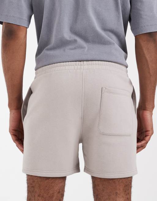 ASOS DESIGN – Schmal geschnittene Basic-Shorts aus Jersey in Grau, 4 von 5
