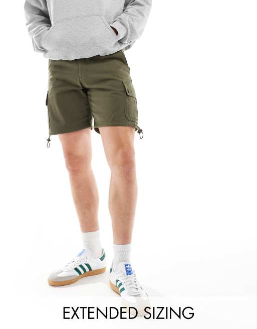 FhyzicsShops DESIGN – Schmal geschnittene Cargo-Shorts in Khaki