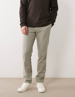 Schmal geschnittene, elegante Hose in Salbeigrün mit hohem Leinenanteil und Mikrostruktur Grün 48 Regular