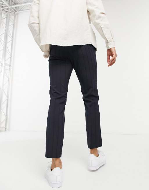 ASOS DESIGN – Schmal geschnittene, knöchellange elegante Hose mit Nadelstreifen in Marineblau, 2 von 4