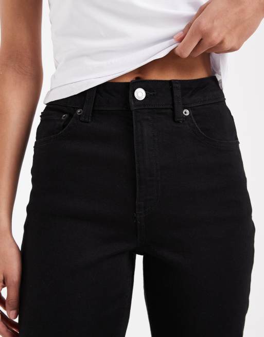 ASOS DESIGN – Schmal geschnittene Mom-Jeans in Schwarz, 5 von 5