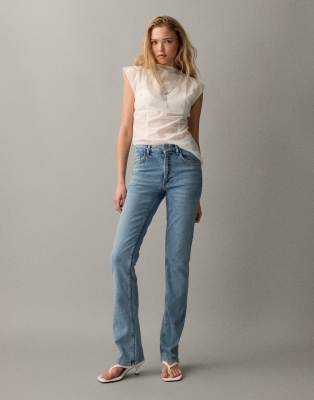 ASOS DESIGN - Schmal geschnittene Pencil-Jeans in mittlerer Waschung-Blau