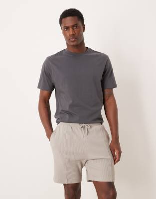 Schmal geschnittene Shorts in Grau mit Waffelstruktur und Biesen-Neutral Neutral XS