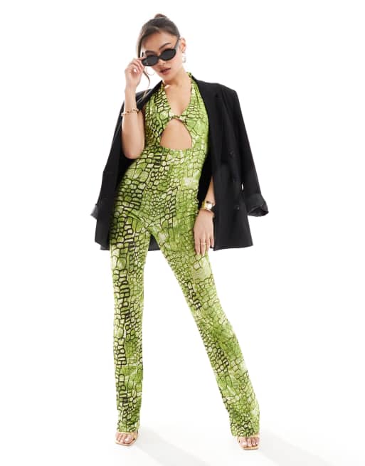 ASOS Design – Schmal geschnittener Jumpsuit in Neongrün mit Schlangenmuster und Cut-out
