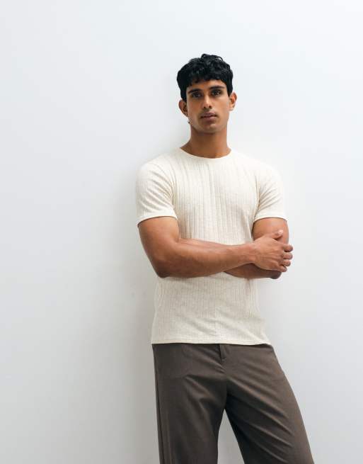 ASOS DESIGN – Schmal geschnittenes, geripptes T-Shirt in Greige mit Leinenanteil, 5 von 5