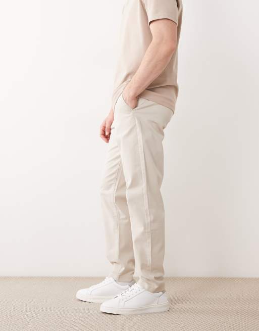 ASOS DESIGN – Schmal zulaufende Chinohose in Steinbeige, 5 von 6