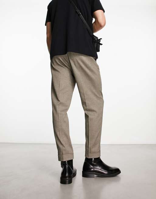 ASOS DESIGN – Schmal zulaufende, elegante Hose in Stein mit Umschlag und feiner Struktur, 2 von 4