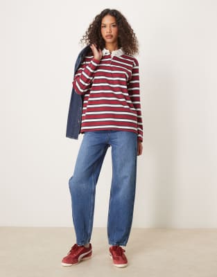 ASOS DESIGN - Schmal zulaufende Jeans mit hohem Bund-Blau