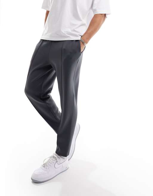ASOS DESIGN – Schmal zulaufende Jogginghose in grauer Neopren-Optik