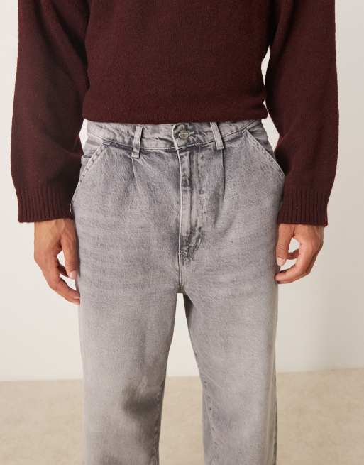 ASOS DESIGN – Schmal zulaufende Relaxed Fit Jeans in Grau mit Bundfalten, 4 von 5