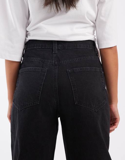ASOS DESIGN – Schmale Jeans in verwaschenem Schwarz mit abgerundetem Beinschnitt , 5 von 5
