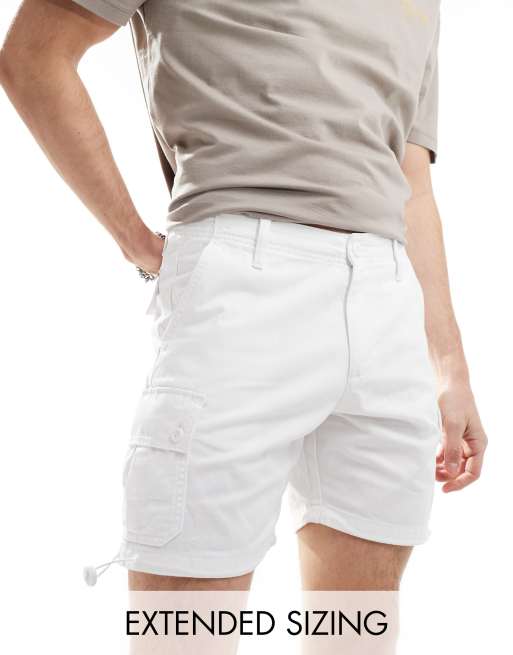 ASOS DESIGN Schmale mittellange Cargo Shorts in WeiB