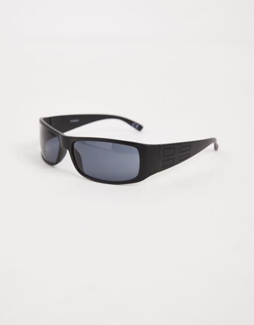 ASOS DESIGN – Schmale, rechteckige Sonnenbrille in Mattschwarz mit rauchig getönten Gläsern, 3 von 3