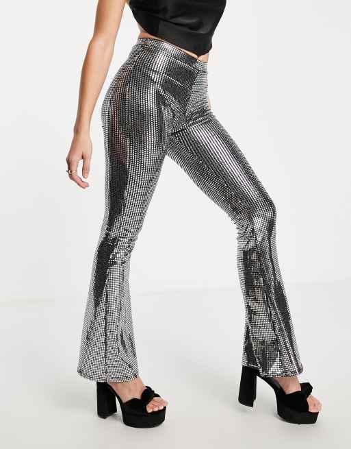 ASOS DESIGN – Schmale Schlaghose mit Kettenpanzer-Pailletten in Silber