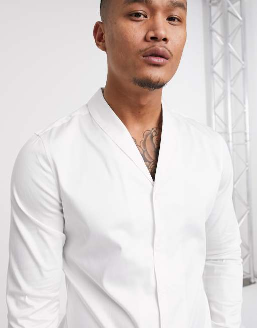 ASOS DESIGN – Schmales Hemd aus Satin mit Schalkragen in Weiß, 2 von 4
