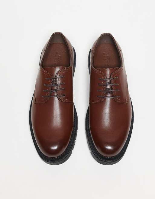 ASOS DESIGN – Schnürschuhe in Braun mit dicker Sohle, 3 von 4
