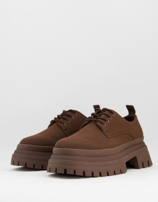 ASOS DESIGN - Schoenen met dikke zool in bruin imitatiesuède