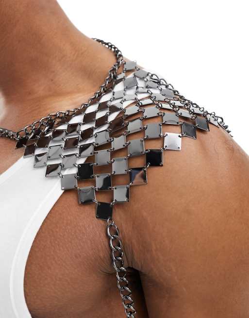 ASOS DESIGN - Schoudersierraad met maliënkolder in gunmetal, 2 van 4