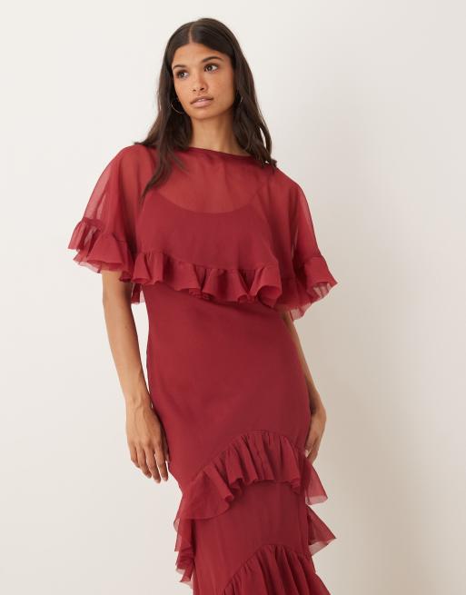ASOS DESIGN - Schuingesneden lange jurk met cape-overlay en ruches in bordeauxrood, 2 van 4