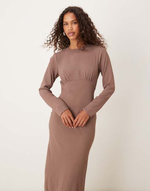 ASOS DESIGN - Schuingesneden maxi-jurk met bustedetail in diep taupe, 2 van 4