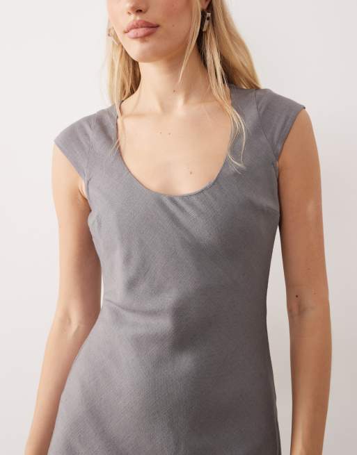ASOS DESIGN - Schuingesneden maxi jurk met lage ronde hals in grijs, 3 van 4