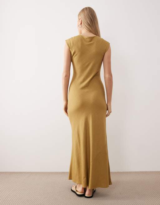 ASOS DESIGN - Schuingesneden maxi jurk met lage ronde hals in olijfgroen, 4 van 4