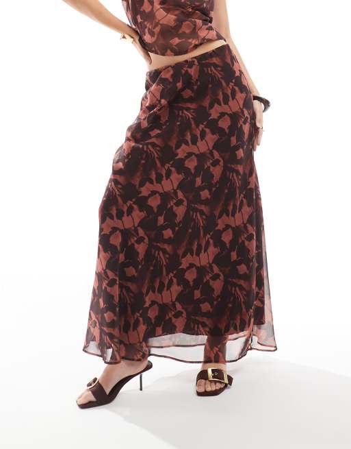 ASOS DESIGN - Schuingesneden maxi rok van chiffon in vervaagde bloemenprint, 2 van 5