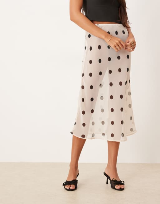 ASOS DESIGN - Schuingesneden midirok van chiffon met jaren 90 lengte in crème met stippen, 2 van 5