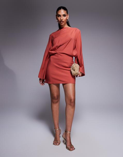 ASOS DESIGN - Schuingesneden mini jurk met lange mouwen en ingestopte taille in roestbruin - view 1