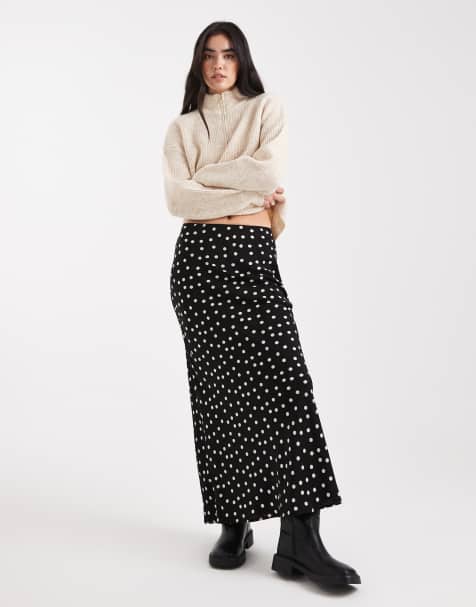 ASOS DESIGN - Schuingesneden satijnen maxi-rok met stippenprint - view 1