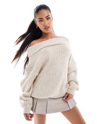 ASOS DESIGN - Schulterfreier Oversize-Strickpullover in Cremeweiß-Neutral