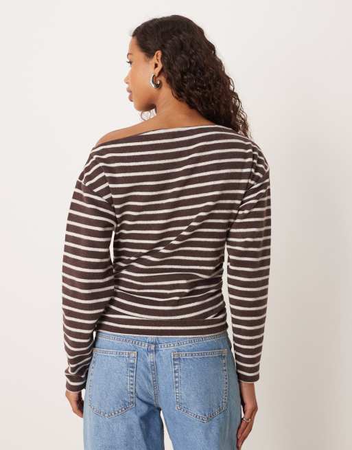 ASOS DESIGN – Schulterfreies angerautes Oberteil in Braun gestreift mit betonter Taille, 4 von 4