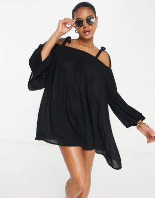 ASOS DESIGN - Schulterfreies kurzes Strandkleid aus fließendem Stoff in Schwarz