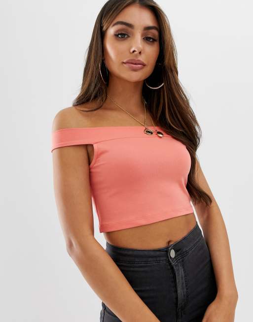 ASOS DESIGN – Schulterfreies Kurzoberteil mit engen Ärmeln in Korallenrot, 3 von 4