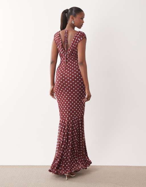 ASOS DESIGN – Schulterfreies Maxikleid aus Netzstoff in Rosa mit Polka Dots und Schwalbenschwanz, 4 von 4
