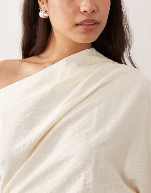 ASOS DESIGN schulterfreies Oberteil in Cremeweiß, 3 von 4