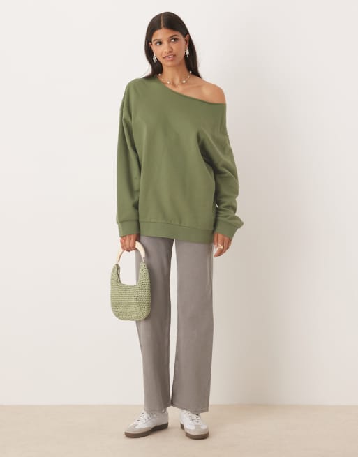 ASOS DESIGN – Schulterfreies Oversize-Sweatshirt in Khaki, 4 von 4