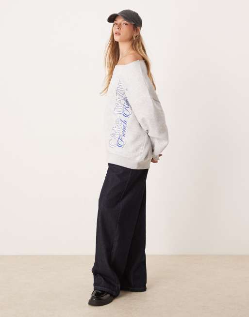 ASOS DESIGN – Schulterfreies Oversize-Sweatshirt in meliertem Eisgrau mit „French Riviera“-Grafikprint, 2 von 4