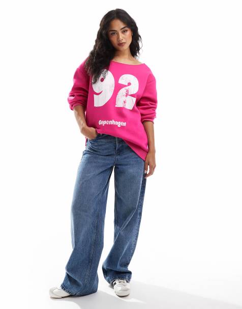 ASOS DESIGN – Schulterfreies Sweatshirt in Rosa mit „Copenhagen“-Print - view 1