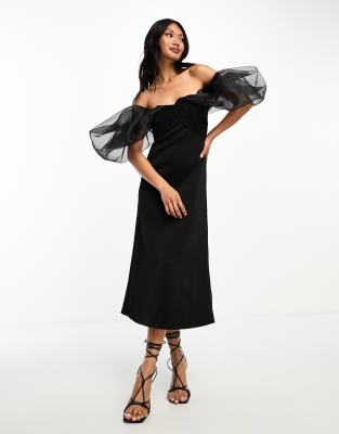 ASOS DESIGN - Schulterfreies, weiches Midikleid in Schwarz mit Organza-Puffärmeln