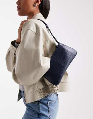ASOS DESIGN - Schultertasche in Marineblau mit Reißverschluss oben und zwei schmalen Trägern