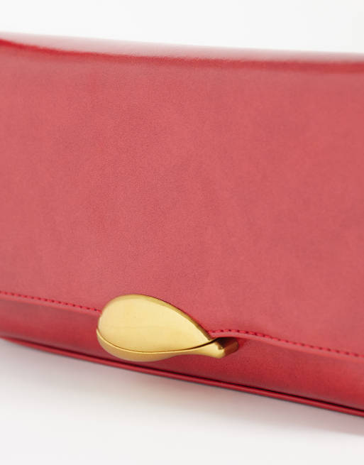 ASOS DESIGN Schultertasche mit goldfarbenen Metall-Details in Rot, 3 von 4