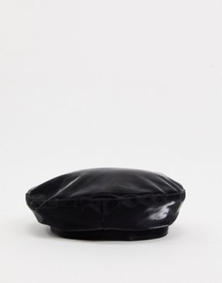 ASOS DESIGN – Schwarze Baskenmütze aus Vinyl
