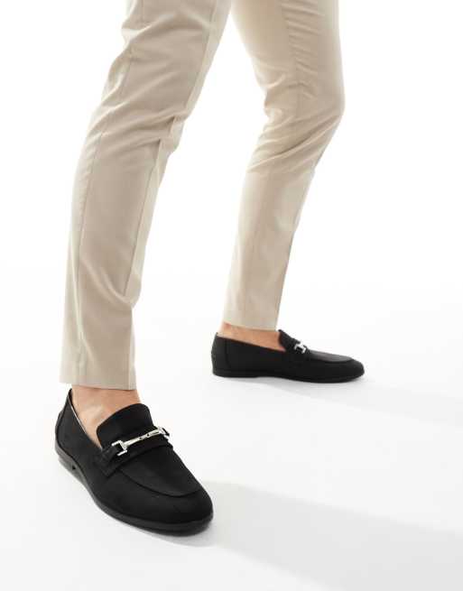 ASOS DESIGN – Schwarze Loafer in Wildlederoptik mit Trensendetail, 4 von 4
