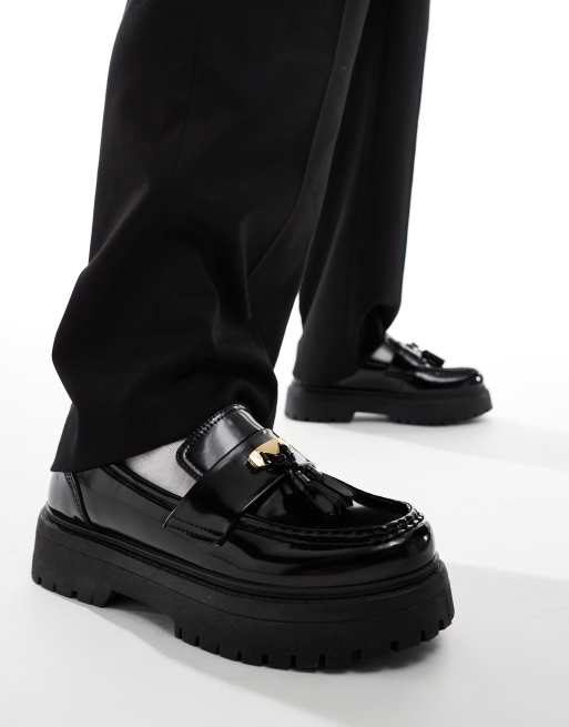 ASOS DESIGN Schwarze Loafer mit dicker Sohle und Quasten